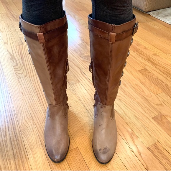 Brown boots with buttons up the side - Picture 9 of 9